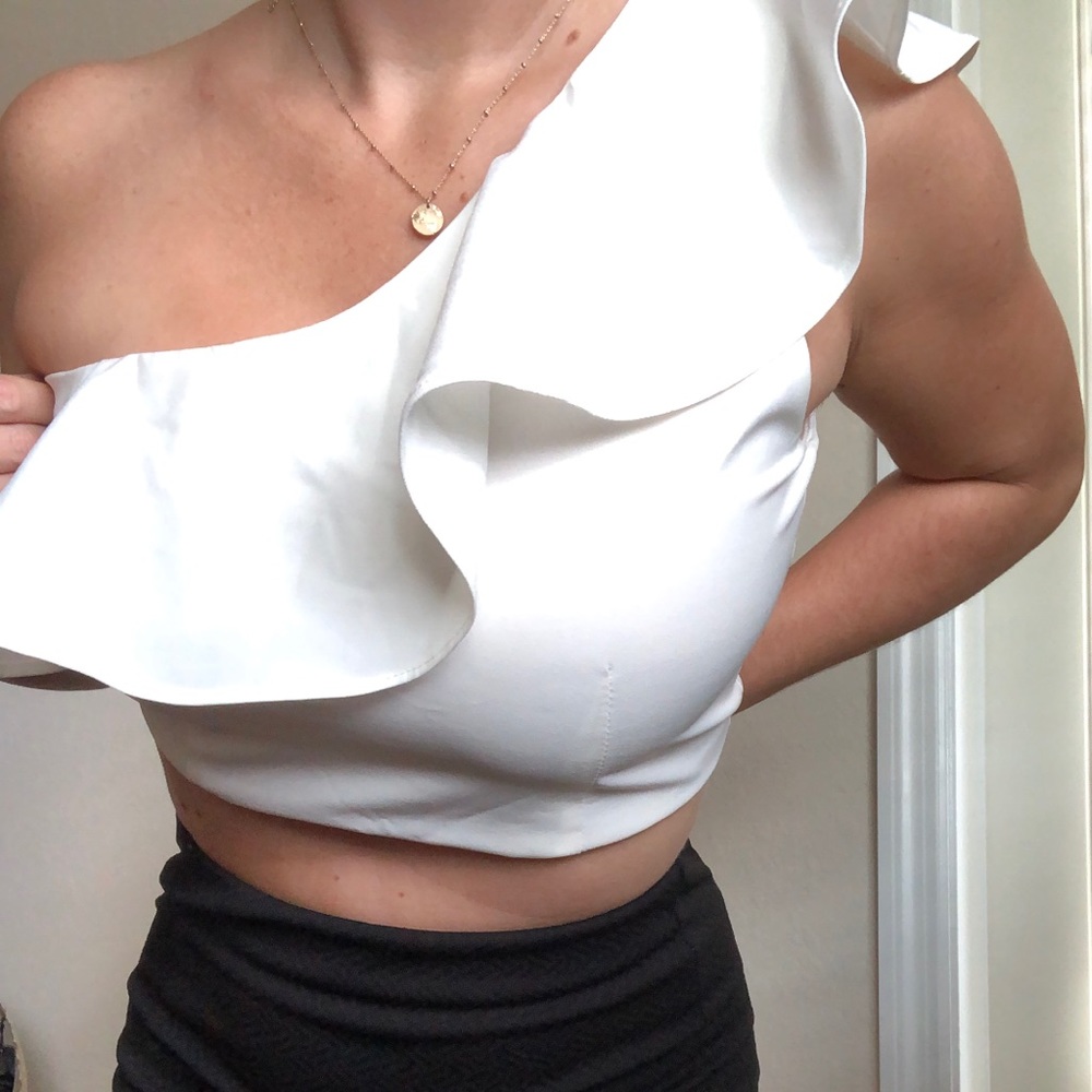One shoulder crop ruffle top